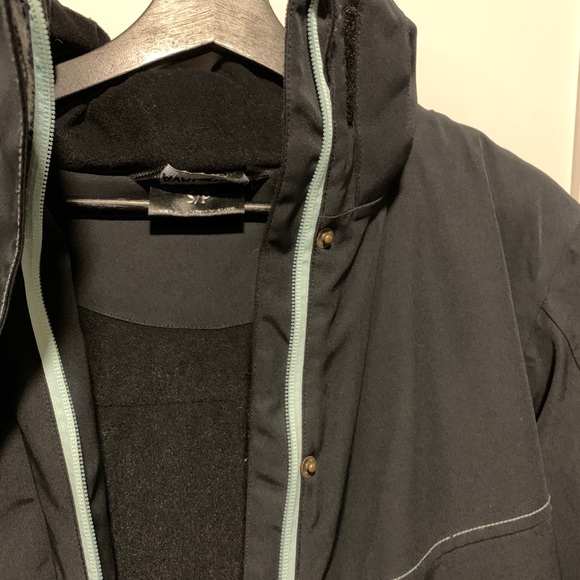 Winter coat - Picture 2 of 9